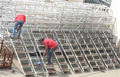 什么是力壓架/雷壓架/雷亞架/layher 架？